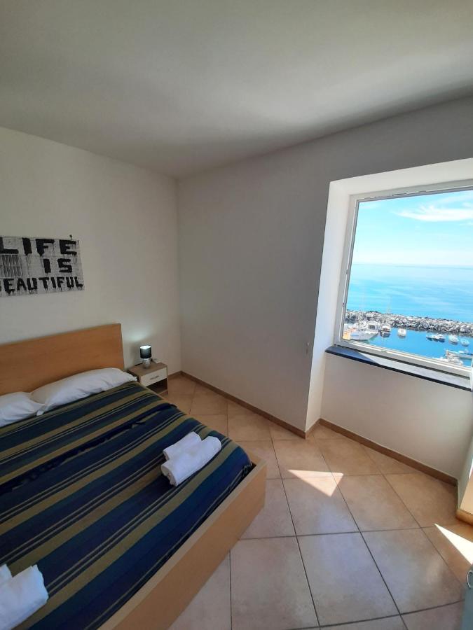 La Procidana House - Corricella Exlusive Terrace Villa ภายนอก รูปภาพ