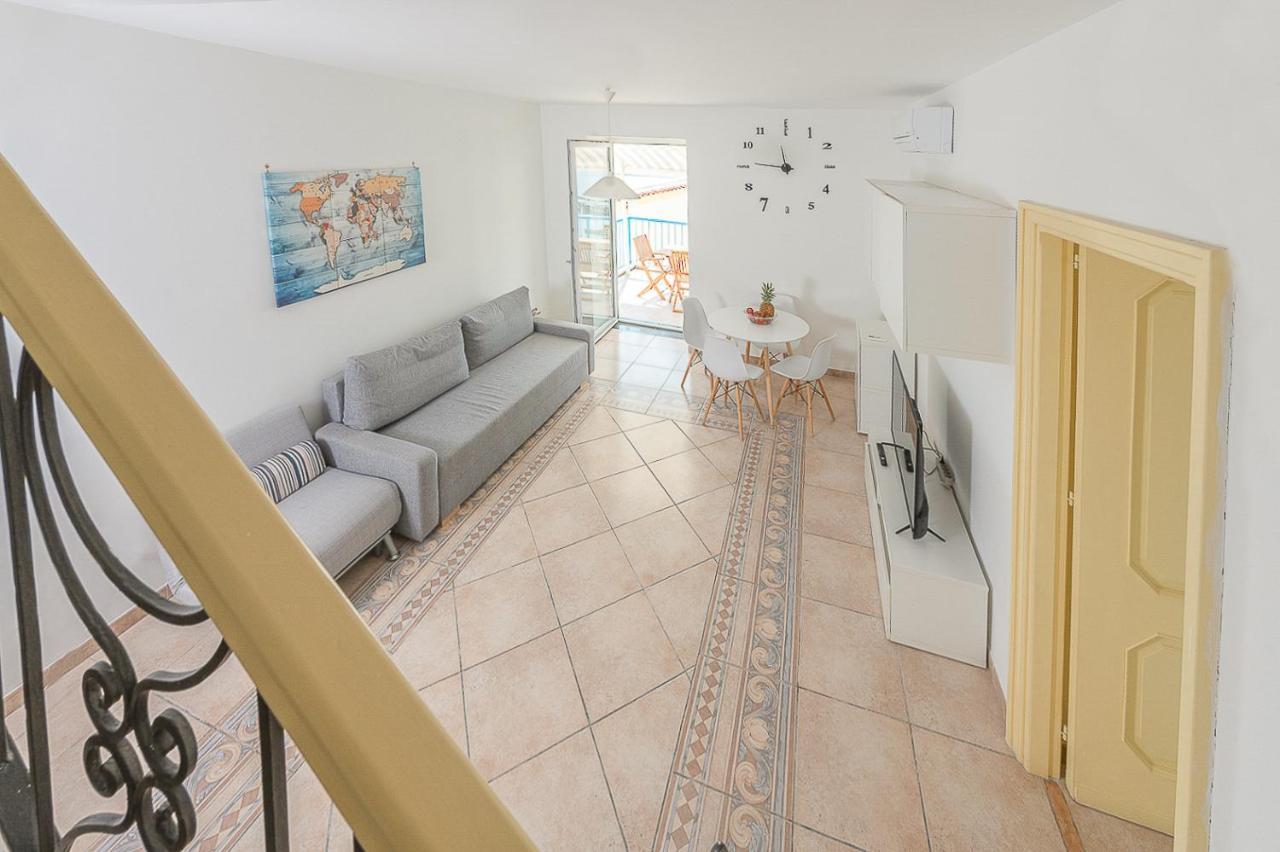 La Procidana House - Corricella Exlusive Terrace Villa ภายนอก รูปภาพ