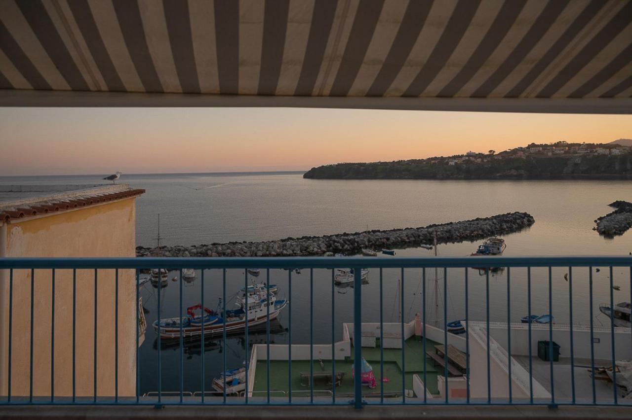 La Procidana House - Corricella Exlusive Terrace Villa ภายนอก รูปภาพ